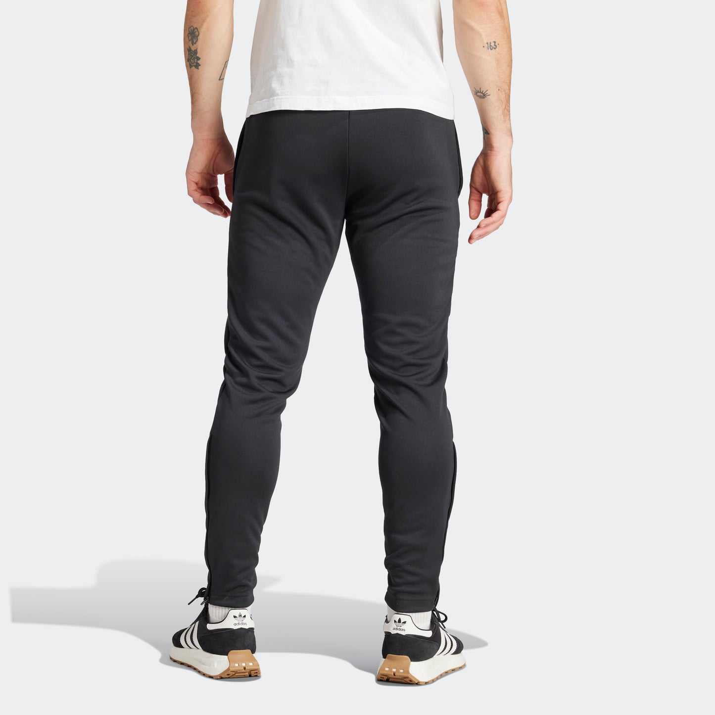 ENT22 TR PNT Black